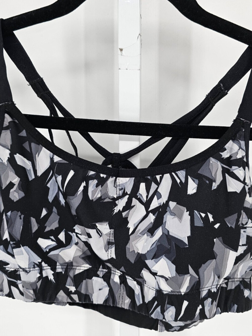 C9 by Champion Womens Sz S Medium Impact Sports Bra Strappy Black White Gray